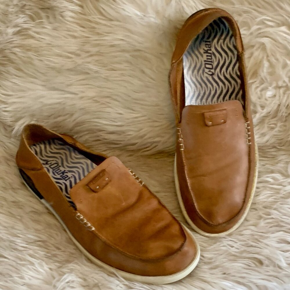 OluKai Men's Kakaha full-grain leather loafers